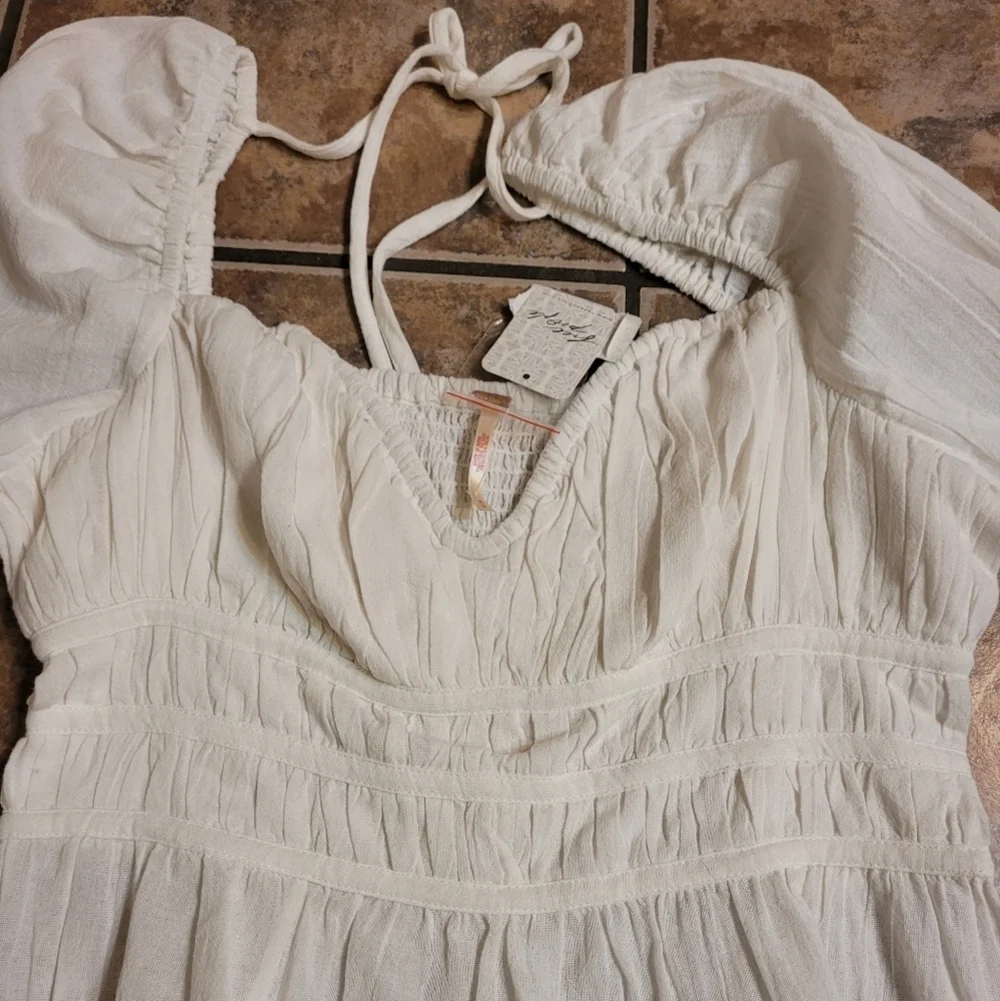NWT Free People Chloe Smocked Puff Sleeve Top M White
